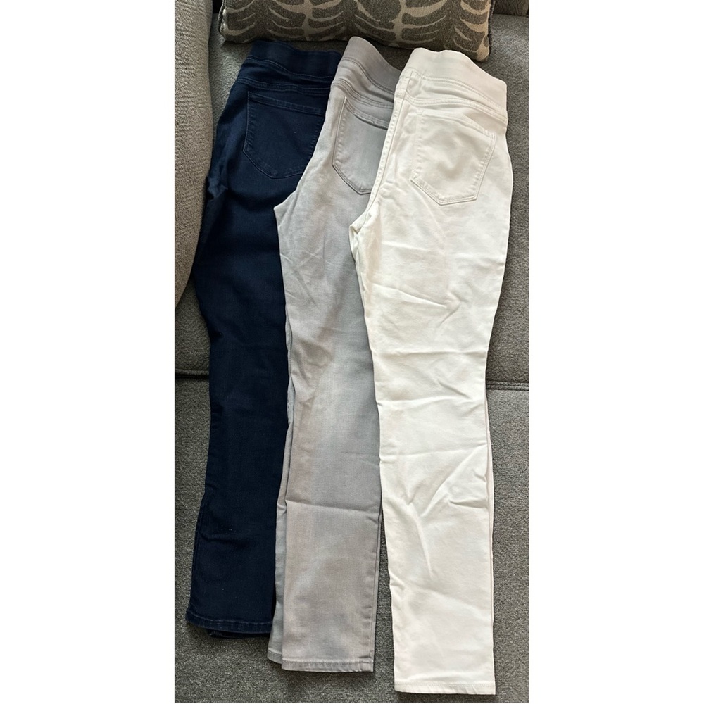 🚫SOLD🚫 Choose your pair of denim jeggings